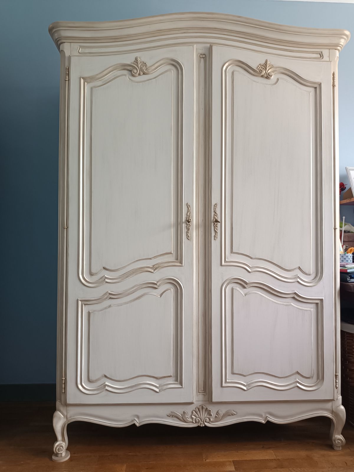 augredupinceau_armoire merisier_ patinée or 1